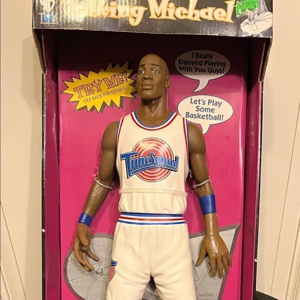 Michael Jordan Space Jam Warner Bros.1996 Talking Michael in original box.